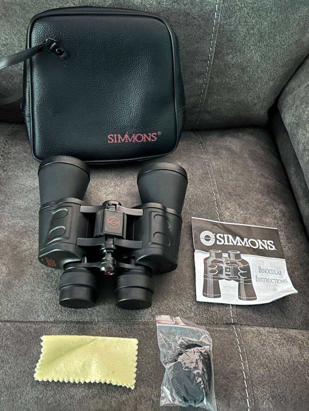 Simmons Binoculars 10X50